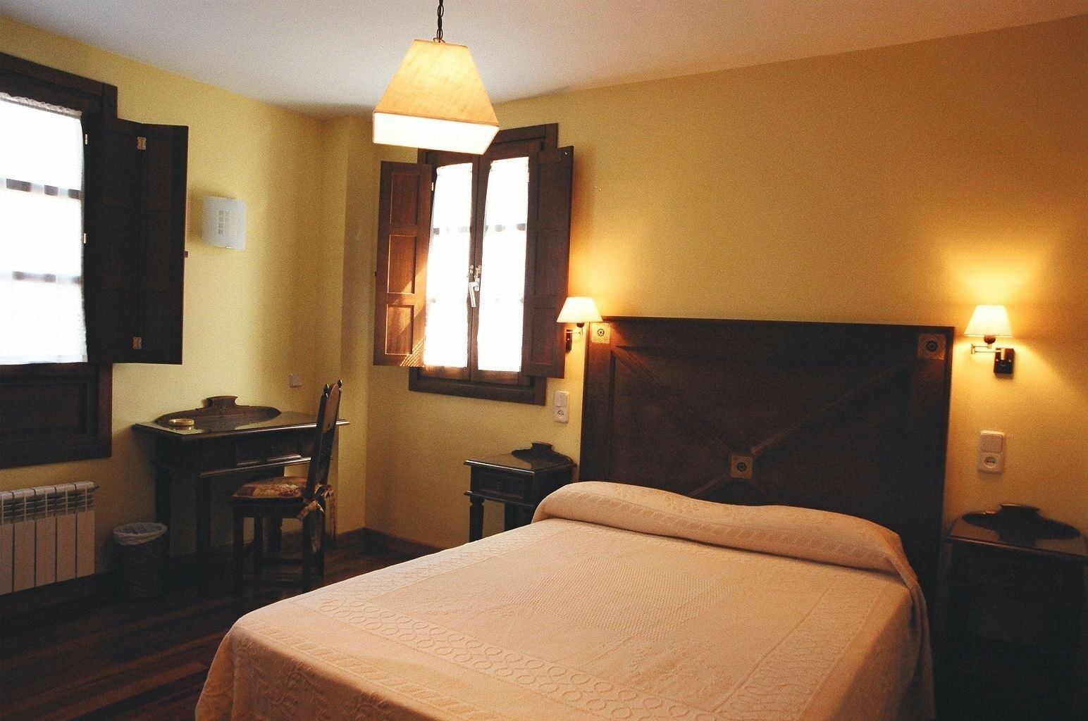 Casa De Aldea La Pumariega Hotell Caces Exteriör bild